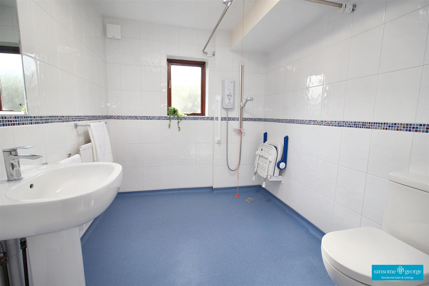 Emmbrook Court, Reading